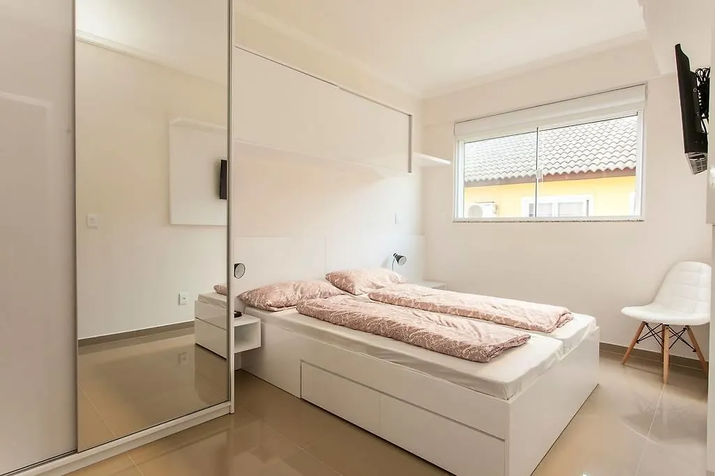 Apartamento APTO fino área nobre dos Ingleses. 500m da praia! Florianópolis Brasil